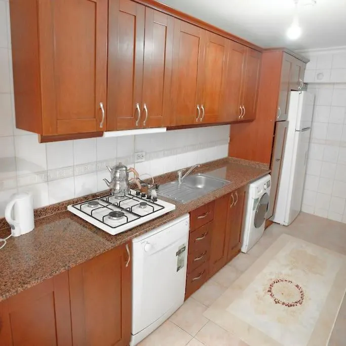 Large Central Apartment In A Quiet Area 40 Istanbul Turkey